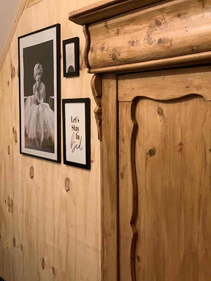 Tiny House Thuus Villa Sint Annaland Exterior photo