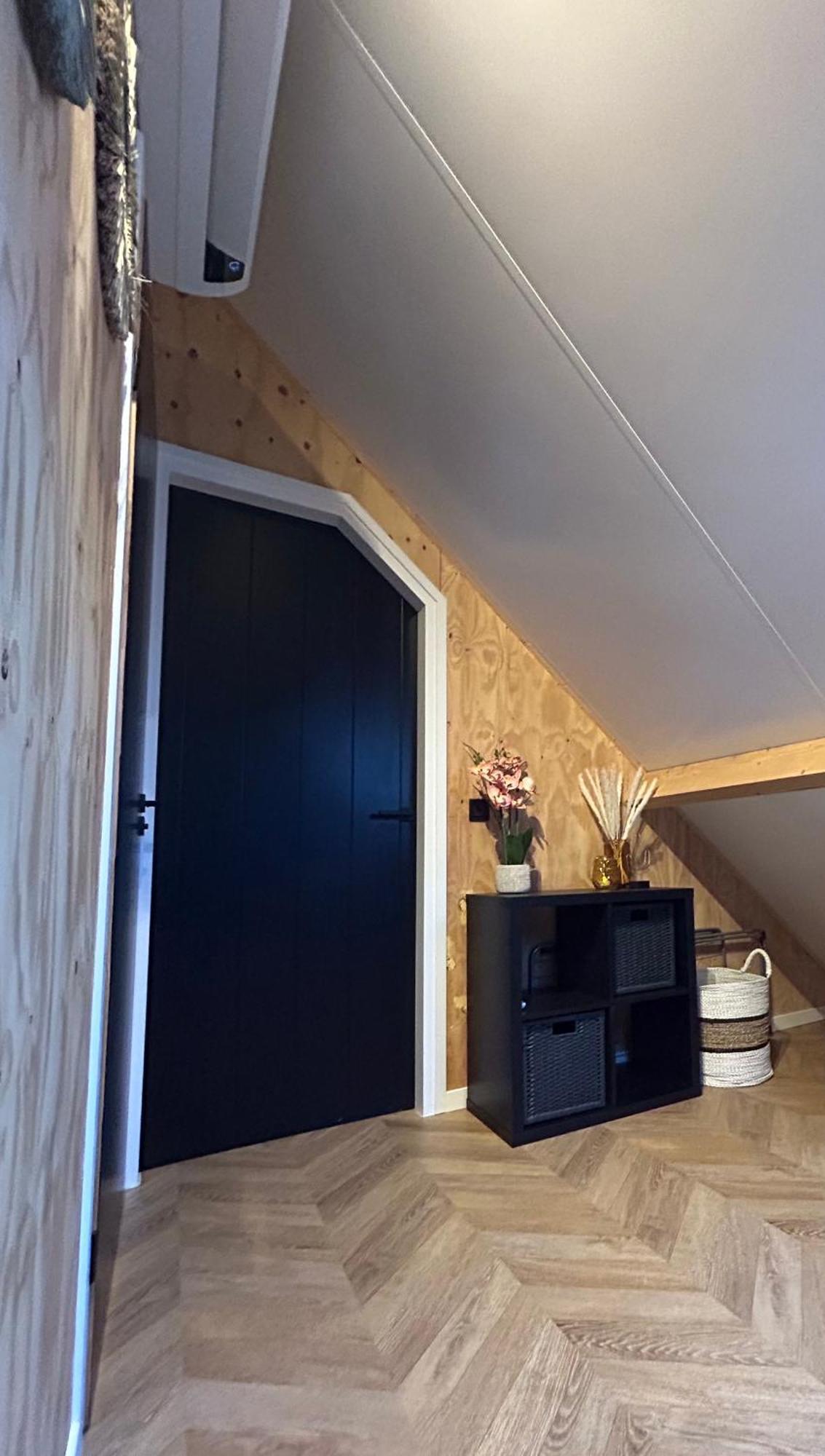 Tiny House Thuus Villa Sint Annaland Exterior photo
